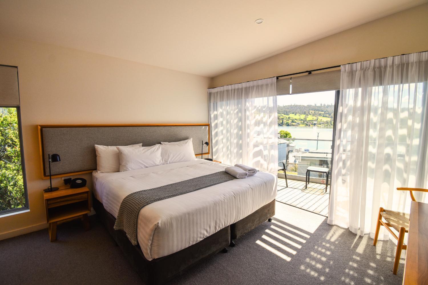 Rosevears Riverview Hotel Екстериор снимка
