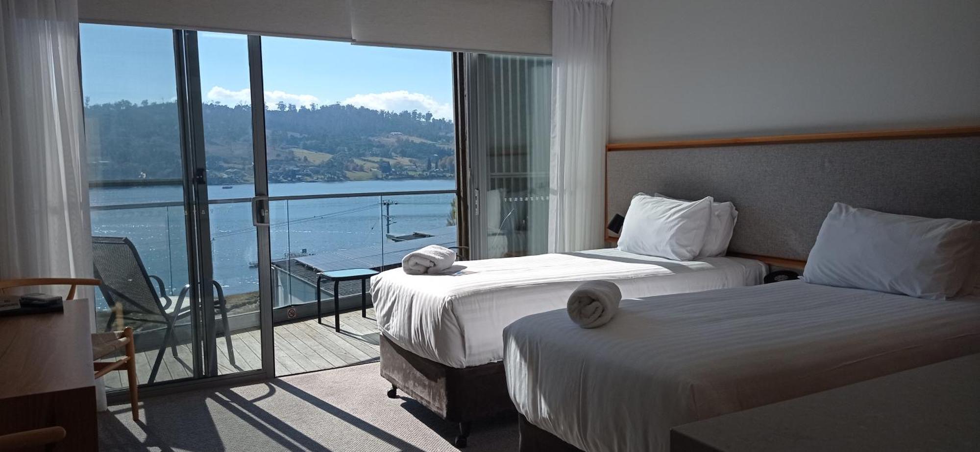 Rosevears Riverview Hotel Екстериор снимка