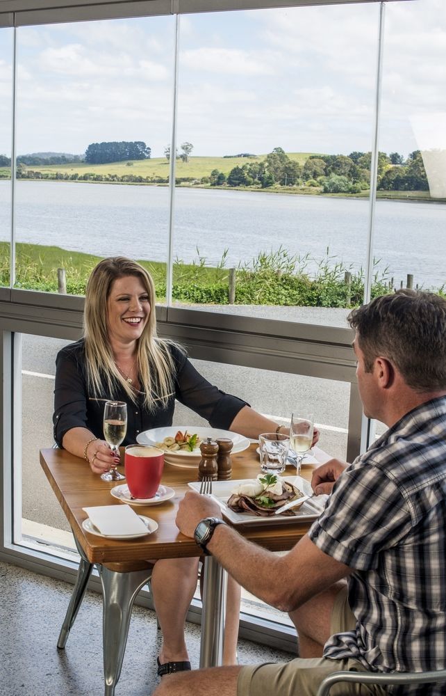Rosevears Riverview Hotel Екстериор снимка